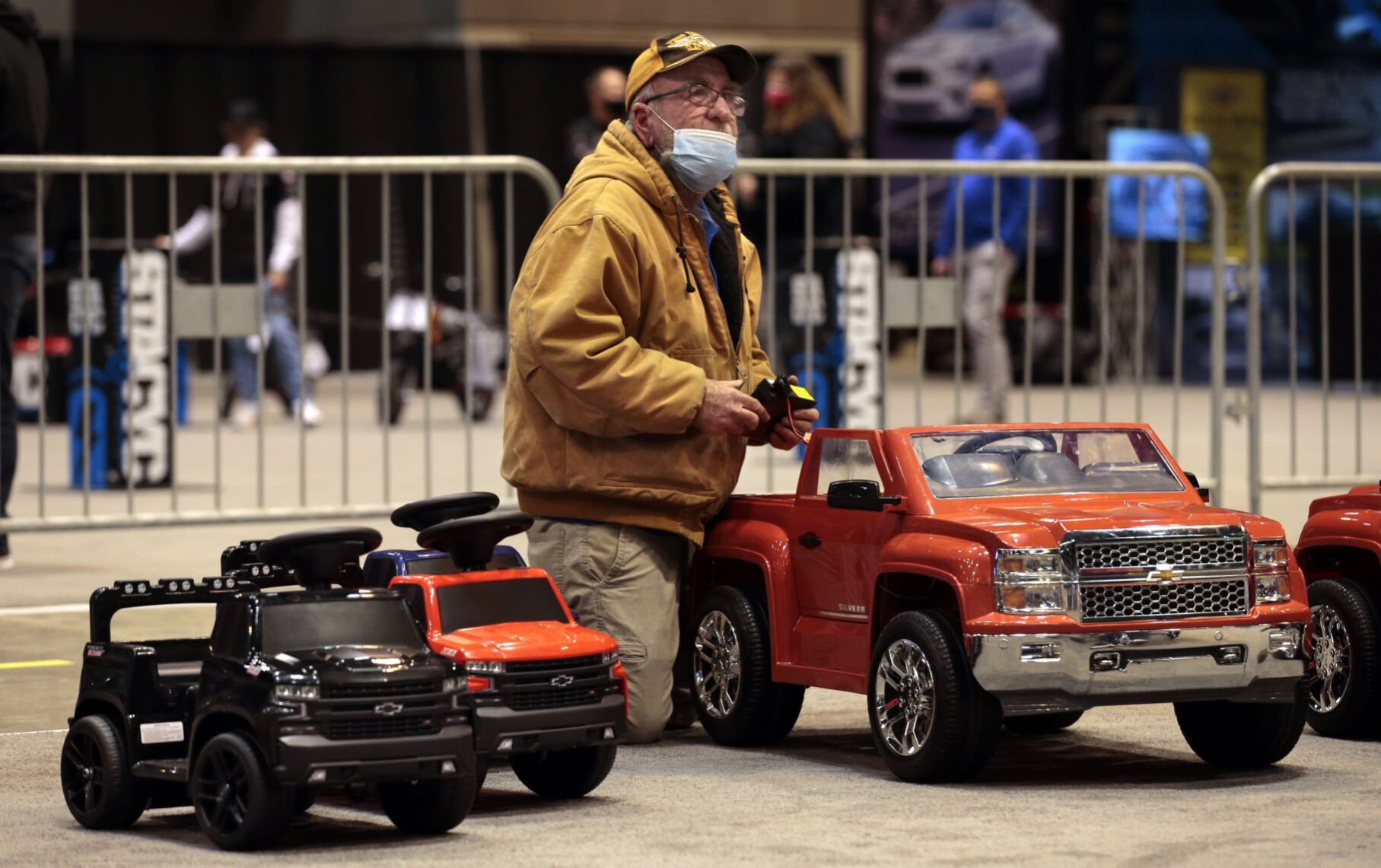 St. Louis Auto Show opens at America's Center
